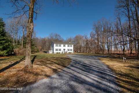 282 Hemstreet Road, Schaghticoke, NY 12154