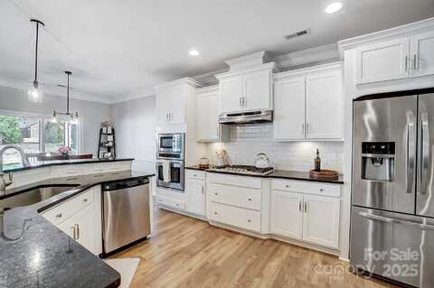 7348 Adirondack Drive, Denver, NC 28037