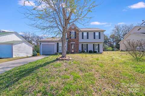 7619 Woodknoll Drive, Charlotte, NC 28217