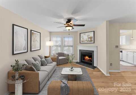 6635 Vlosi Drive, Charlotte, NC 28226