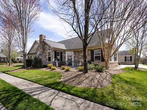 864 Ledgestone Court, Fort Mill, SC 29708