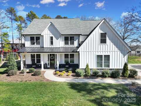16709 Mckee Road, Charlotte, NC 28278