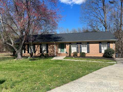 100 Chadmore Drive, Charlotte, NC 28270