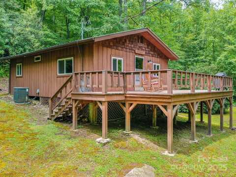 179 Serendipity Cove Road, Hendersonville, NC 28792