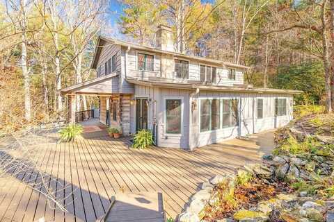 14 Woods Road, Fairview, NC 28730