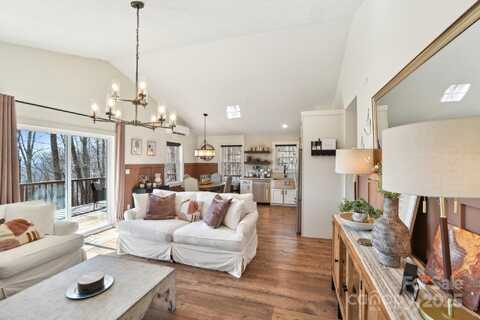 146 Promiseland Road, Canton, NC 28716