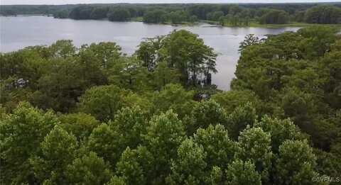 W Riverside Drive, Lanexa, VA 23089
