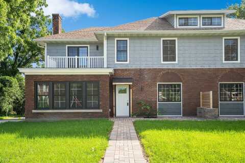222 S Grandview, Dubuque, IA 52003