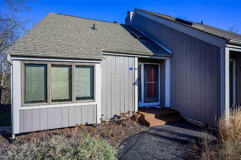 19 Cedar Bluff, Galena, IL 61036