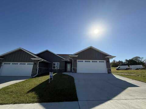 3530 Wagon Wheel, Dubuque, IA 52001