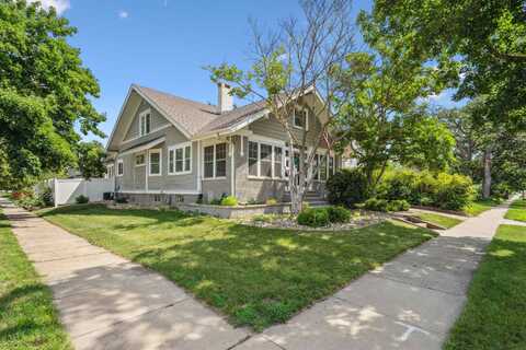 800 E Main St, Manchester, IA 52057
