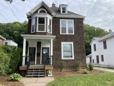 667 W Locust, Dubuque, IA 52001
