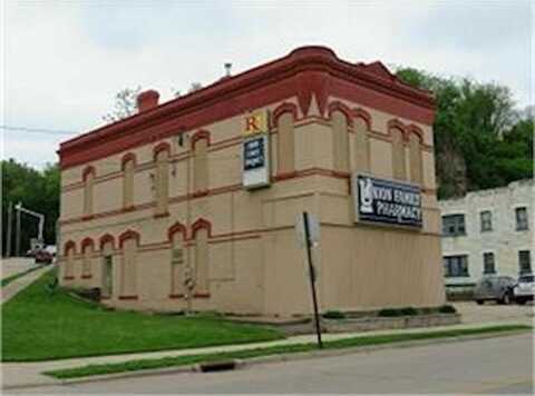 2541 Central, Dubuque, IA 52001