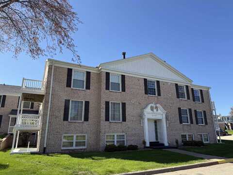 2347 Coventry, Dubuque, IA 52001
