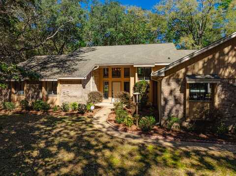 2819 Edgewater Drive, Niceville, FL 32578
