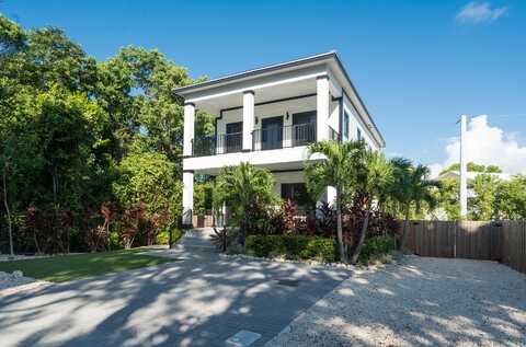19 Coral Way, Key Largo, FL 33037