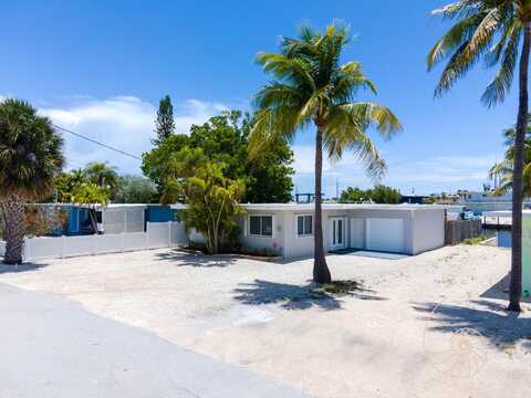 132 Gardenia Street, Plantation Key, FL 33070