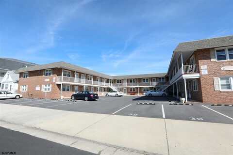 21 S Monroe Ave, Margate City, NJ 08402