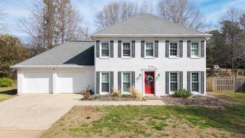 1011 Dogwood Forest Drive NE, Marietta, GA 30068