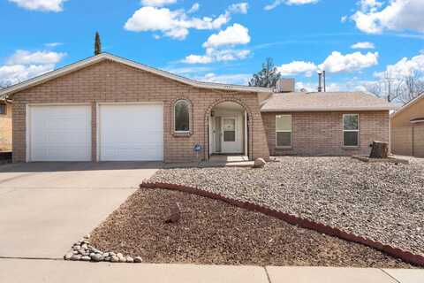 7532 CAPULIN Road NE, Albuquerque, NM 87109