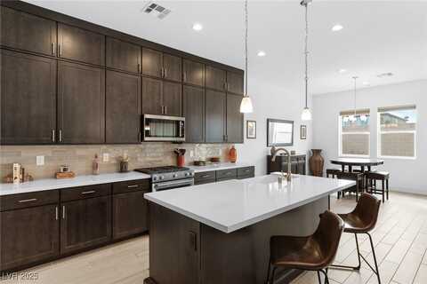9993 Skye Gazer Avenue, Las Vegas, NV 89166