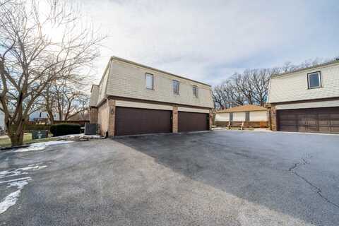 937 Monterrey Court, Crown Point, IN 46307