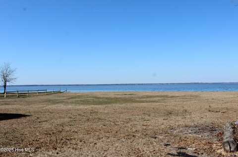 315 Newberry Landing, Roper, NC 27970