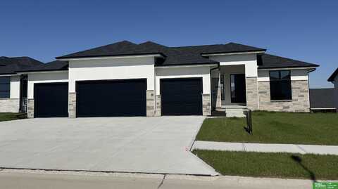 5504 N 212th Avenue, Elkhorn, NE 68022