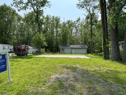 11603 Winchester Drive, Shelbyville, MI 49344