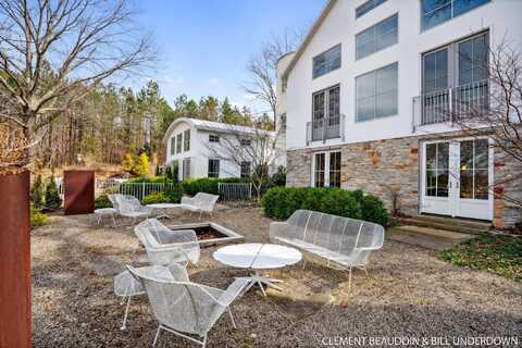 6309 Riverside Road, Fennville, MI 49408