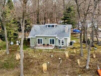47463 Lakeview Drive, Lawrence, MI 49064