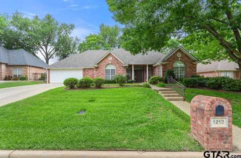 1213 Parkview Dr, Tyler, TX 75703