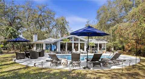 126 Coggins Point Road, Hilton Head Island, SC 29928