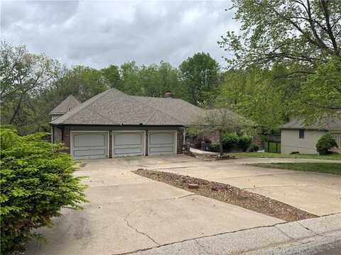 8324 Hedges Avenue, Raytown, MO 64138