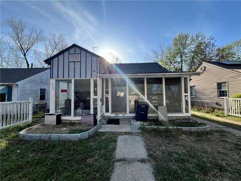 338 Topping Avenue, Kansas City, MO 64123