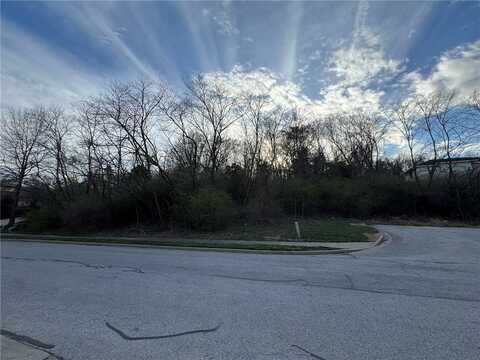 6530 N National Drive, Parkville, MO 64152