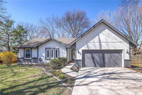 1006 Silver Lake Drive, Raymore, MO 64083