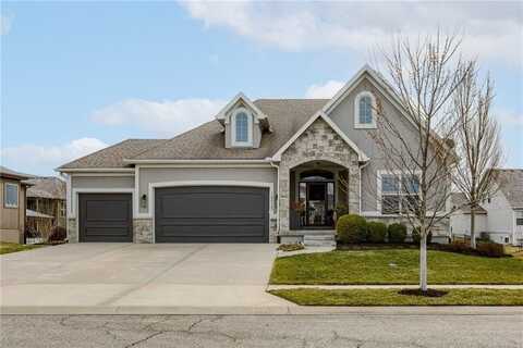 18525 W 194th Street, Spring Hill, KS 66083