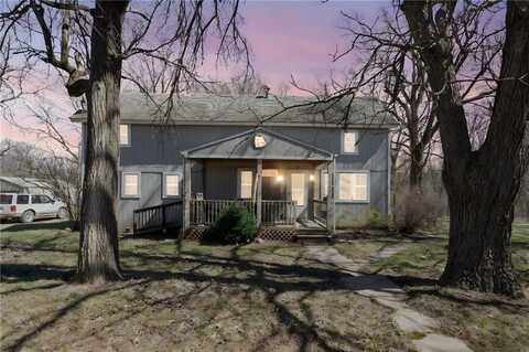 458 E 1950th Road, Baldwin City, KS 66006