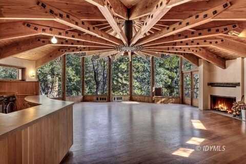 55283 Pine Crest AVE, Idyllwild, CA 92549