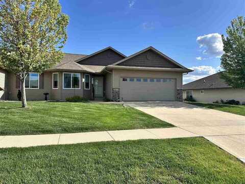 3455 Granger Ave, Marion, IA 52302