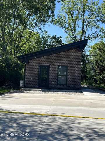 102 Elmo Drive, Crossville, TN 38555