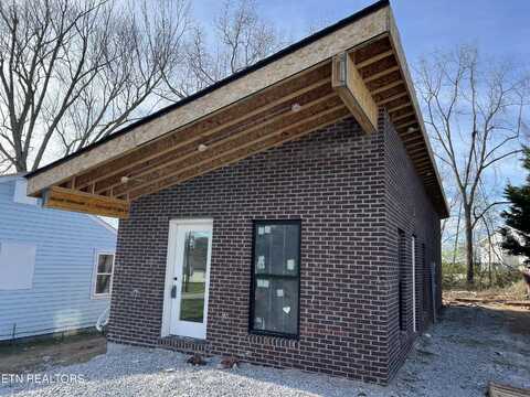 102 Elmo Drive, Crossville, TN 38555