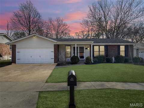 5494 Fireleaf Drive, Saint Louis, MO 63129