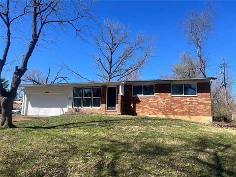 2221 Duchess Drive, Saint Louis, MO 63136
