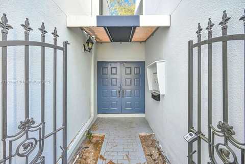 6157 Old Court Rd, Boca Raton, FL 33433