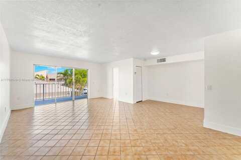 8460 SW 154th Cir Ct, Miami, FL 33193