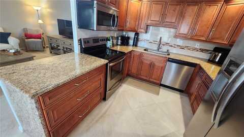 4072 Ventnor P, Deerfield Beach, FL 33442