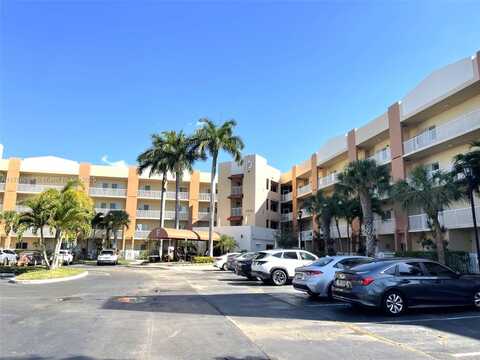 7775 Yardley Dr, Tamarac, FL 33321