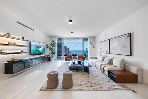 300 BISCAYNE BLVD WAY, Miami, FL 33131